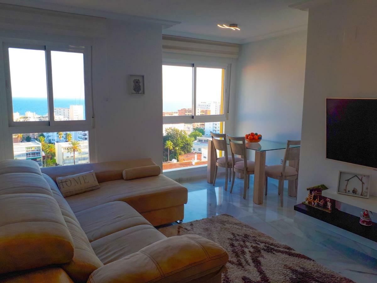 Atico Duplex Con Vistas Al Mar. Dos Plazas De Garaje Apartment Торемолинос Екстериор снимка